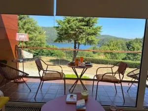 PNP Geres - casa on the LAKE 2 - Ferral