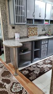 An apartment with the sea view and 45 St