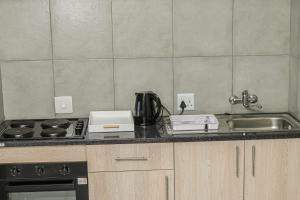 Mahlakwena Crown Crest