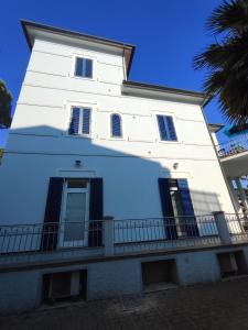 Marina Azzurra VistaMare - HiTuscany