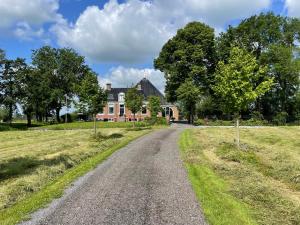 Statelan Logies, sfeervol en luxe ingericht vakantiehuis met 2 slaapkamers in het hart van friesland
