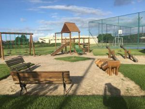 Carneiros Beach Resort