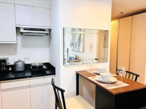 Abreeza Place Cozy Condo
