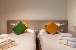 New Modern 2 bedroom Apt near Bari Policlinico