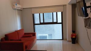 Dept with pool and view