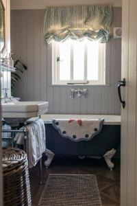 The Bullock Lodge, Rye Foreign