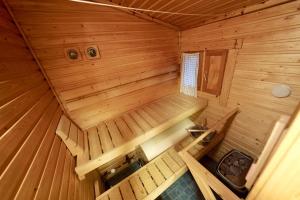 Mökki Jerisjärven rannalla