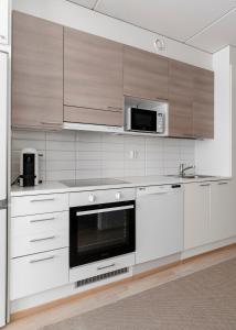 Stylish, 450 m walk to the Estonian ferry, Free parking and balcony