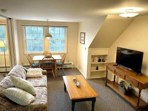 Peaceful Mtn Studio Pet-friendly