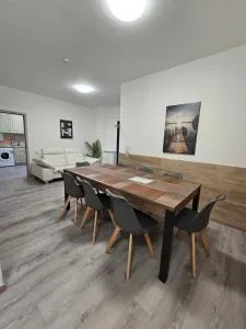 Centro - bis 9 Gäste - Pöhl