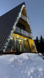 Cabana Piatra Codrilor - Crucea