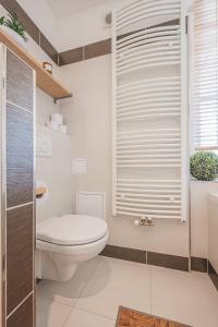 1BD Apartment on Masarykovo Square - Bathtube, Desk & Chair, Free Wi-Fi