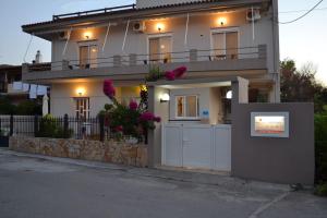 Pefki Studios Evia Greece