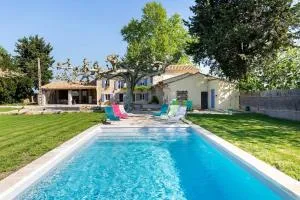 Manade Caillan, Mas Provençal Piscine, Pétanque, patio - Maillane