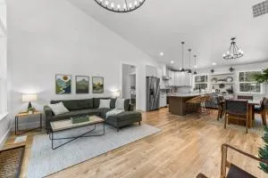 Wagon Wheel Hideaway - All season new build home near Tamarack Resort & Lake Cascade - Lowman