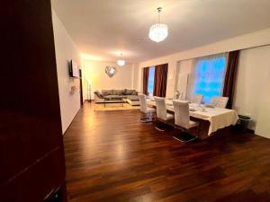 Großes, vollausgestattes Apartment für 5 Personen mit WLAN, vollausgestatteter Küche, Waschmaschine und Trockner