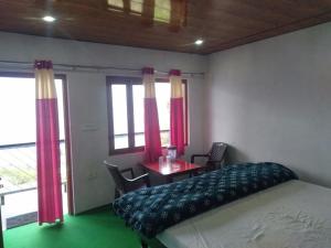 Nanda Devi Stays