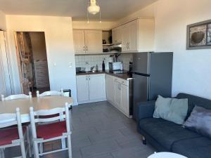 Appartement T2, 4 personnes, climatisé, avec piscine, Village de la Mer