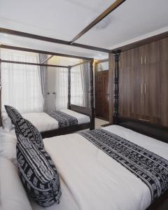 Skyhut Boutique House Rooftop with LED-LIT DOME & Private Pool - Nairobi