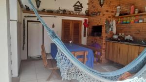 Alugo quarto com internet