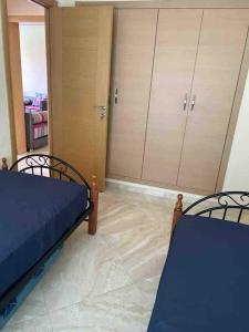 Beautiful apartment with pool & beach nearby