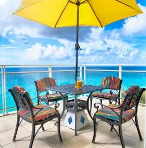 Penthouse dominick - Cupe Coy