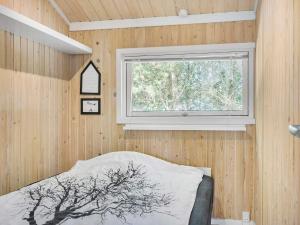 Holiday home with spacious garden