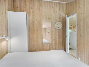 Holiday home with spacious garden