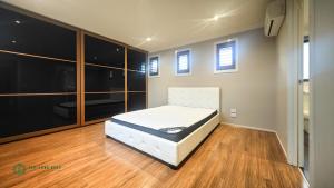 Spacious 4BR Family Retreat