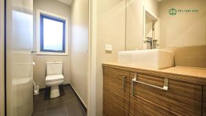 Spacious 4BR Family Retreat