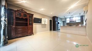 Spacious 4BR Family Retreat