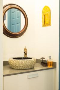 Money Heist Casa del Papel Apt