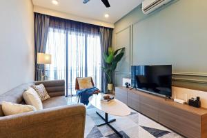 Ivys Skynest 3R2B KL Condo