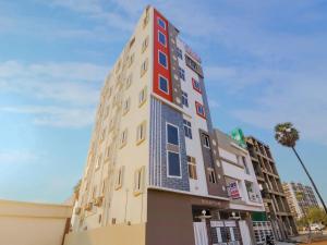 Hotel O Home Sri Balaji Luxary Rooms Near Inorbit Mall Cyberabad