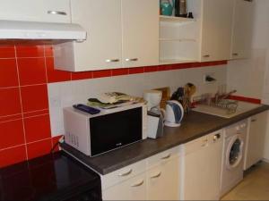 Chalets Chalet calme 11 pers. renove, proche pistes, jardin, parking - FR-1-592-77 : photos des chambres