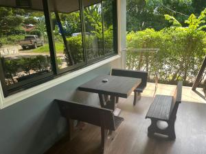 Modern 2-Bedroom Villas with Pool Access