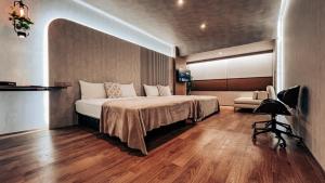 Urban Abode Apartment 1