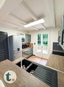 Tranquiloue - Grande maison spacieuse - PuyduFou