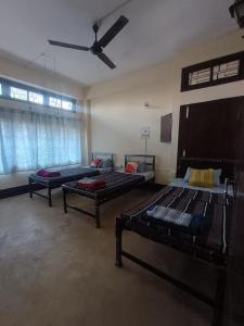 Dillens Backpackers Inn