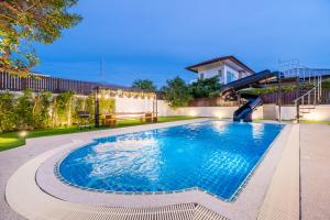 Moon Shade Pool Villa Pattaya