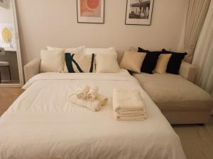 Burj KhalifaView Luxury 1-Bedroom Apartment