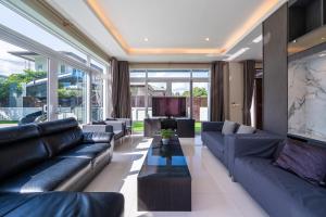 Moon Shade Pool Villa Pattaya