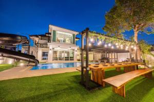 Moon Shade Pool Villa Pattaya