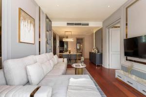 Prime Area Super Cozy Luxury 2 bedroom Asoke BTS