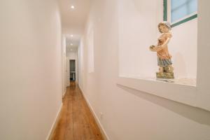 Camões - Bairro Alto - by The Portuguese Story