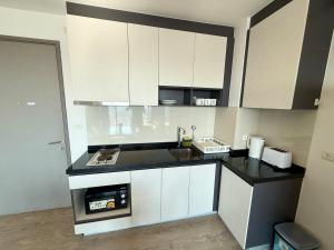 The Base - Spacious 70sqm, 2 Bedroom, 2 bathroom, Penthouse Condo - Pattaya City Centre - 592