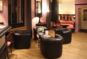 Hotels Hotel Roses : photos des chambres