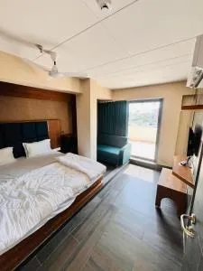 Hotel Damru & rooms - Sankeshvar