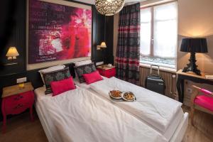 Hotels Hotel Roses : photos des chambres