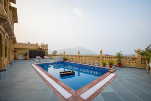ELIVAAS Amber Royale 3 BHK with Pvt Pool & Terrace